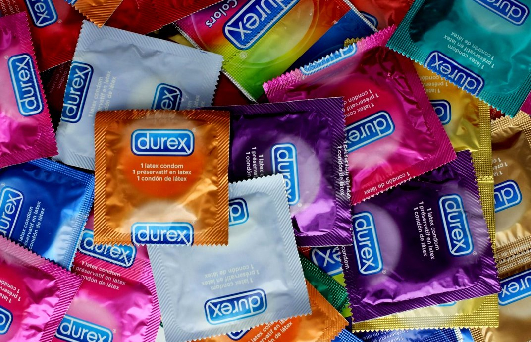 Качественные презервативы: что выбрать для максимального удовольствия?