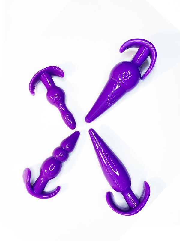 Фиолетовый набор анальных пробок. OnOna