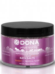 Цветная соль для ванны Dona Pamper Me Pretty Sassy с феромонами – тропический, 215 г