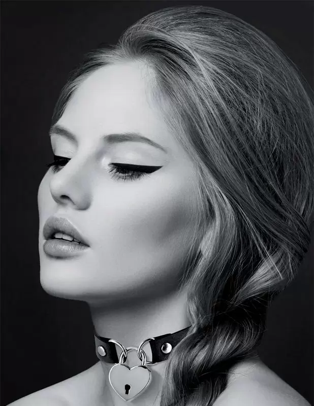 Элегантный чокер Concorde COLLIER PENDENTIF COEUR NOIR, с металлическим замочком в виде сердца, 34 см, черный