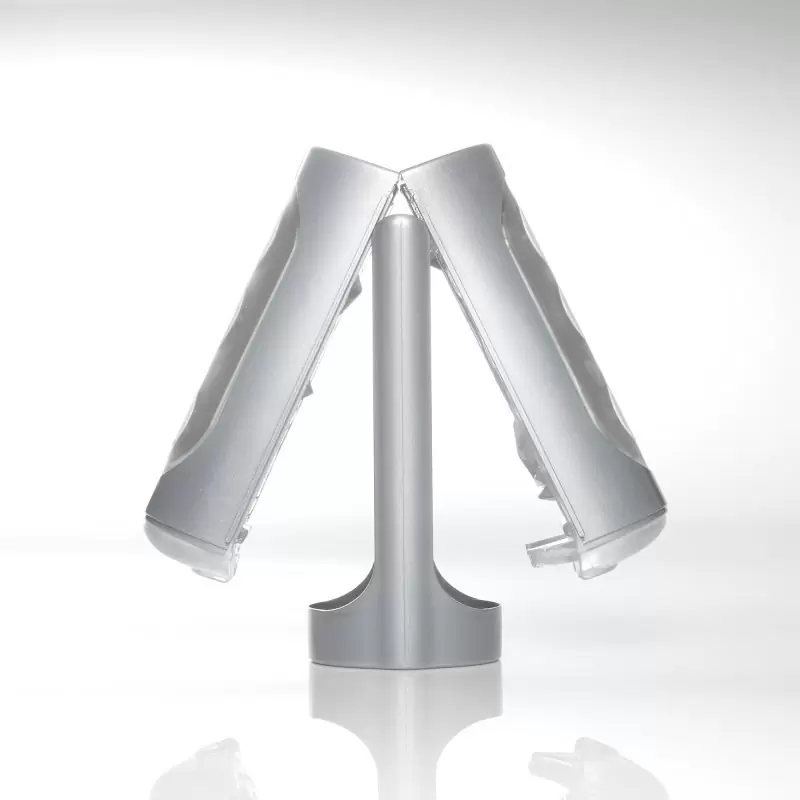 Мастурбатор премиум класса Tenga Flip Hole Silver – серебристый