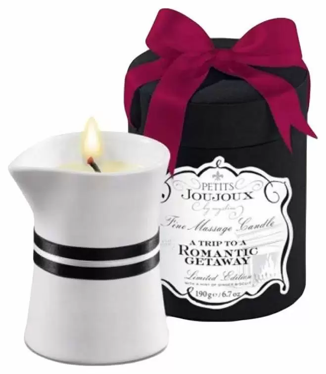 Petits Joujoux A trip to a Romantic Getaway Аромат - Имбирное печенье,массажное масло в виде свечи 
