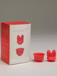 Комплект насадок «ушки» и «щеточка» для пульсатора Revel Body Kiti and Tikl – красный