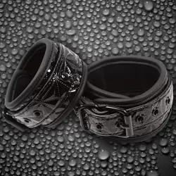 Наручники соединенные цепью Sinful Wrist Cuffs – черные