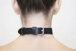 Чокер с кольцом (этикетка)