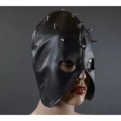 Полушлем из натуральной кожи Подиум с шипами - One Size