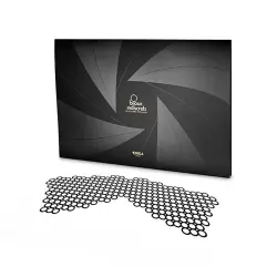 Маскарадная маска Erika в сеточку – черный