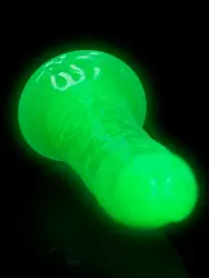 Реалистичный фаллоимитатор Glow In The Dark Dildo Realrock, люминисцентный, 20 см, зелёный