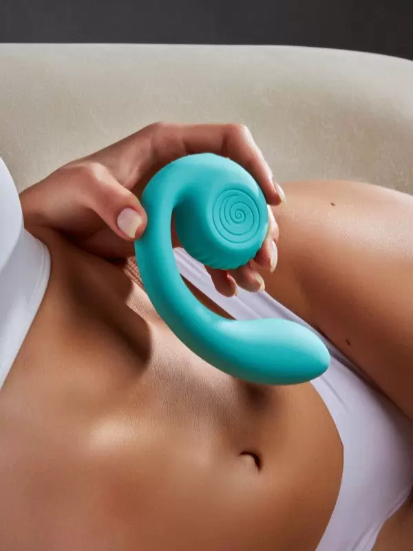 Анатомический вибратор SVibe GIZI, непрерывная стимуляция, 2 мотора, 5 режимов работы, тиффани