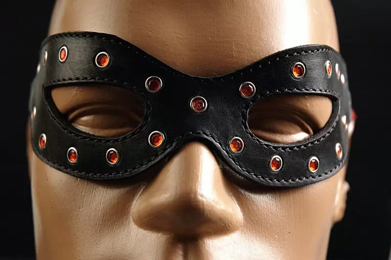 Маска на глаза «Глэм Хищница»