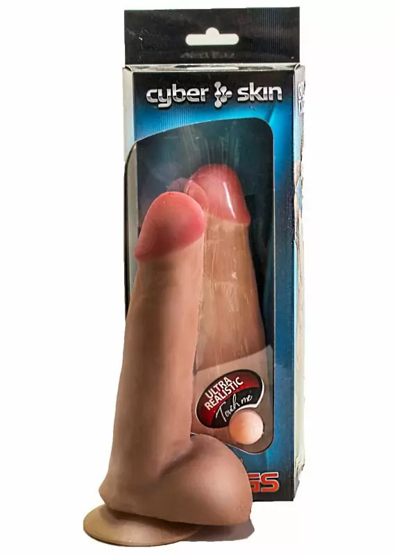 Фаллоимитатор NeoSkin 17 x 4,2 см на присоске – телесный