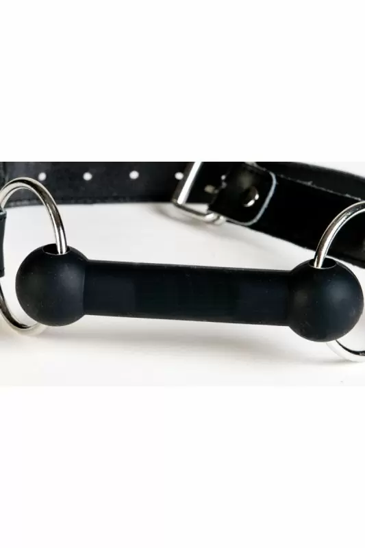 Кляп-трензель из пластика TOYFA Theatre – чёрный