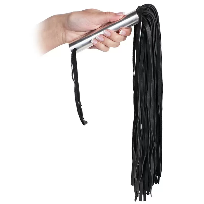 Плеть кожаная Leather Whip Metal с металлической рукоятью – черная