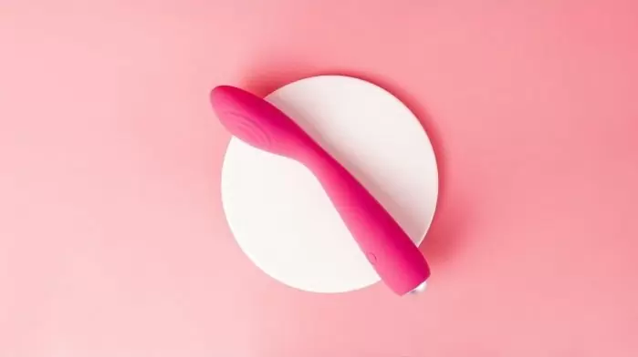 Вибраторы для клитора и зоны G Iris Svakom