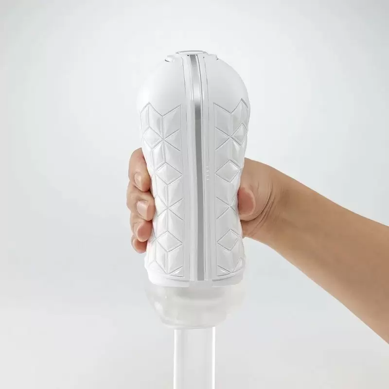 Мастурбатор с гибким корпусом нового поколения Tenga Flip Flexy