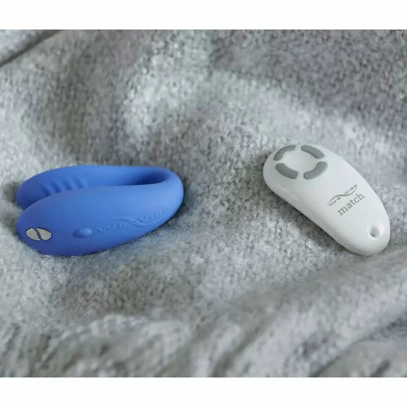 Премиальный вибратор для пар We-Vibe Match – синий: 10 режимов работы, медицинский силикон