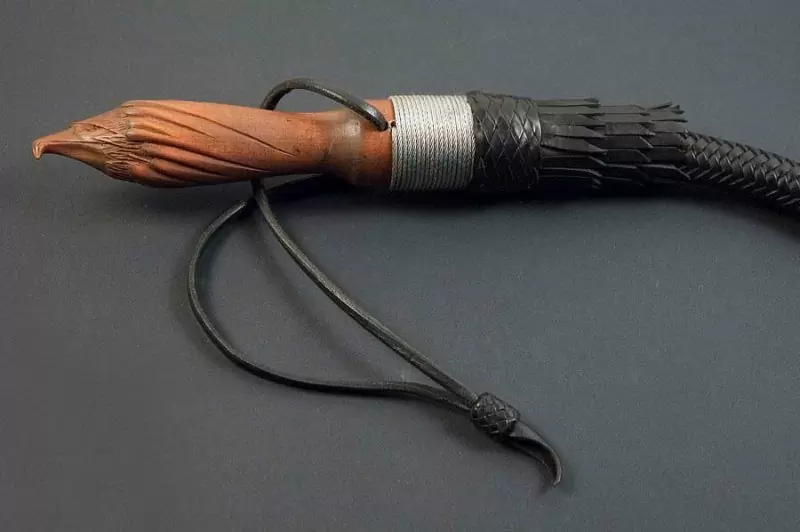 Битч «Парящий орел со змеей» 