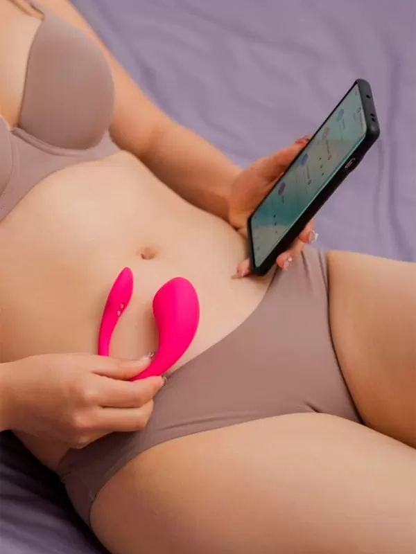 Интерактивное виброяйцо Lovense Lush 4, программируемое управление со смартфона, с LED-подсветкой, силикон