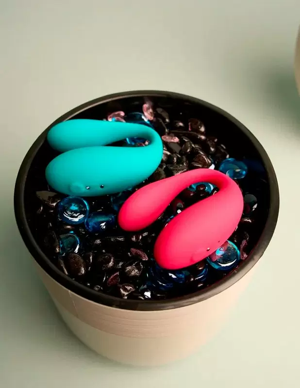 Парный вибратор Amovibe TWIN Pink, 8 см, 4 режима, управление через приложение, силикон, розовый