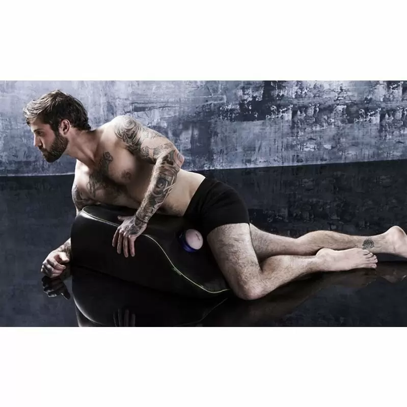 Подушка Liberator Retail Fleshlight On a mission с отверстием под мастурбатор - черный