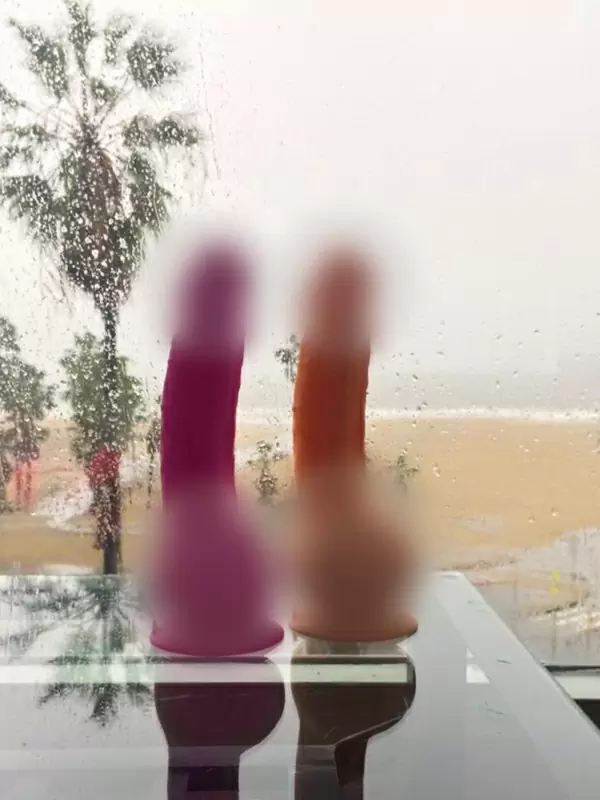 Реалистичный вибратор Gvibe Greal Mini, 18х3,2 см.