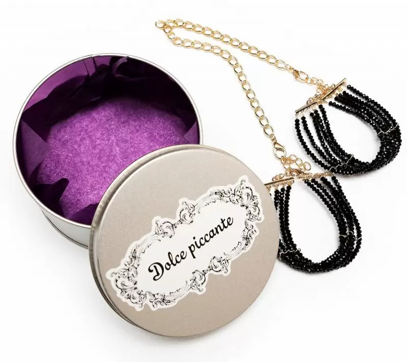 Наручники-браслеты ручной работы из черного агата Dolce Piccante Tenero Аmore с золотистой цепочкой