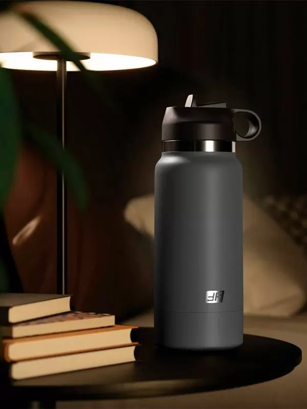 Реалистичный мастурбатор Pipedream Fuck Flask, 23,8 см, в серой фляге, ТПЕ