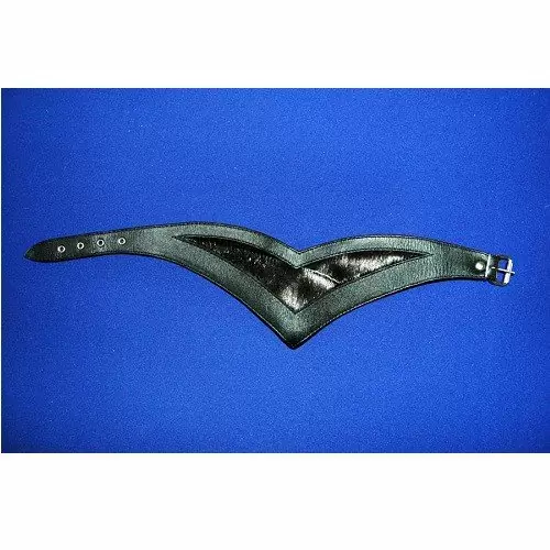 Кожаный ошейник «Птичка» (подшитый) c меховой вставкой