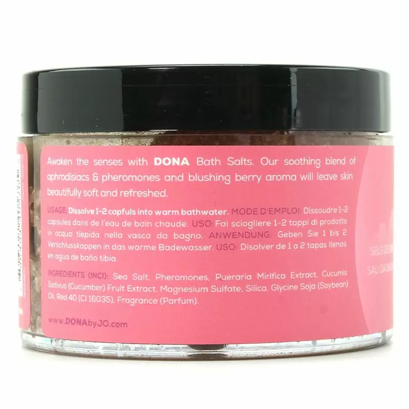 Цветная соль для ванны Dona Pamper Me Pretty Flirty с феромонами – ягодный, 215 г