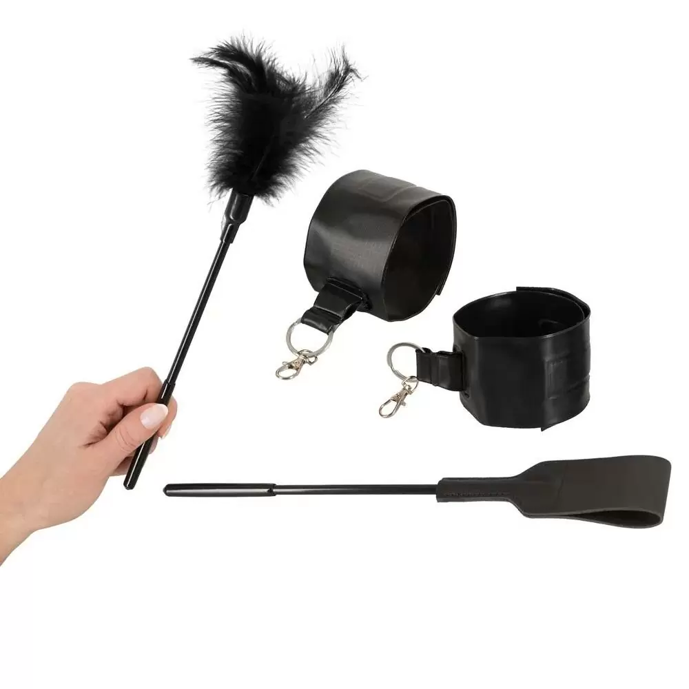 БДСМ-набор с подушкой ORION Portable Triangle, черный, в комплекте наручники, стек, перо