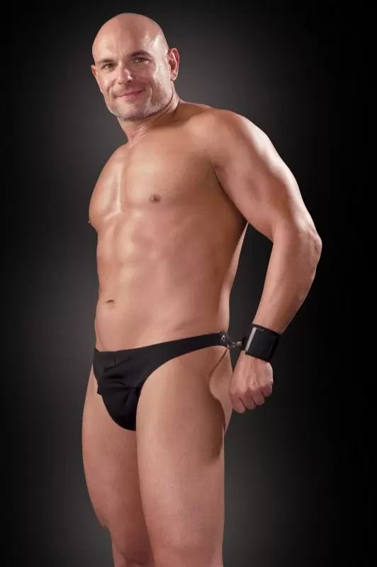 Стринги с наручниками Bondage Thong - 2XL/3XL