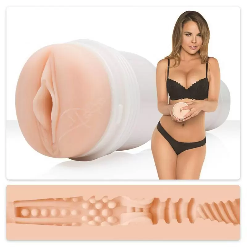 Мастурбатор вагина Fleshlight Signature Dillion Harper Crush – телесный