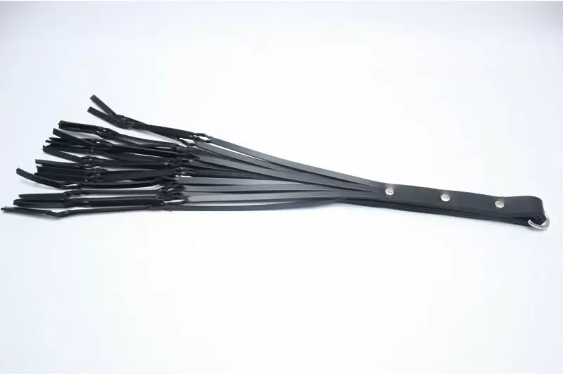 Многохвостовая плеть для БДСМ из натуральной кожи (18 хвостов