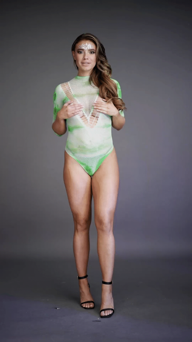 Боди с рукавами 3/4 и наклейкой - O/S