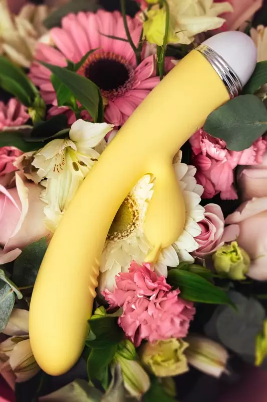 Жёлтый вибратор-кролик Flovetta by Toyfa Aster. 22 см, 10 режимов вибрации