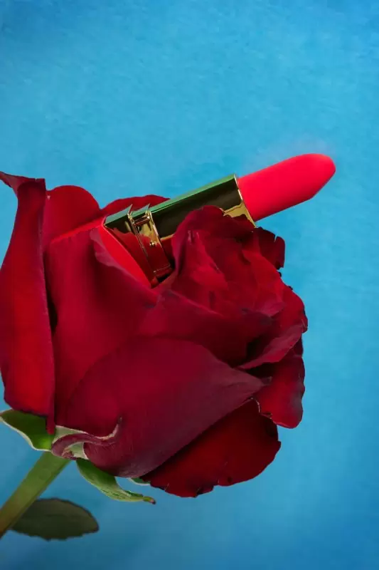 Вибропуля в виде губной помады Flovetta by Toyfa Pansies. ABS-пластик, 9 см