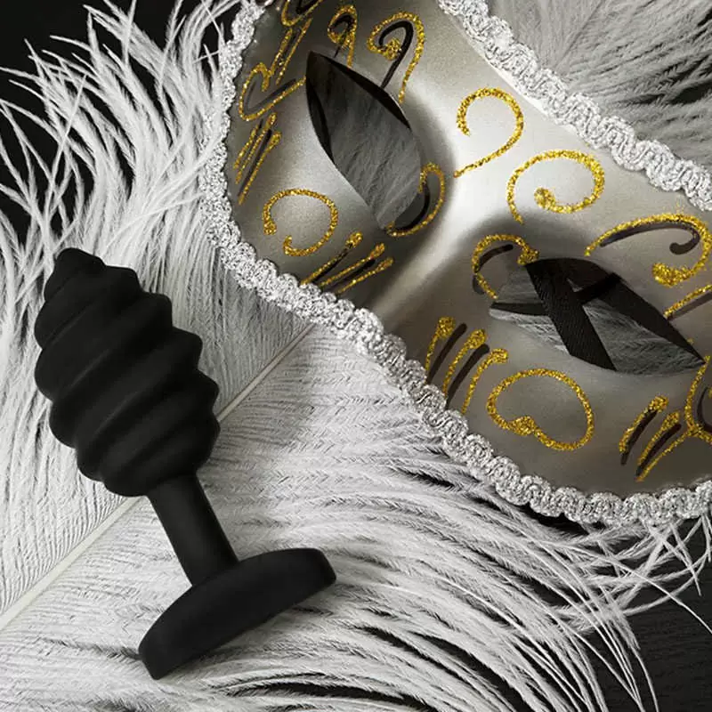 Витая анальная пробка с вибрацией Gvibe Gplug Twist - черный