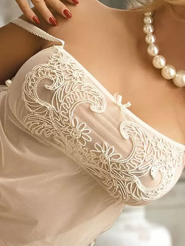 Роскошная сорочка с вышивкой Dora и трусики - S/M