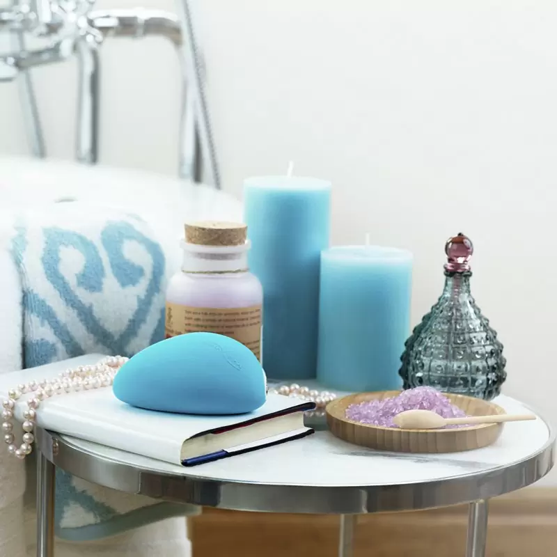 Вибромассажер для клитора на радиоуправлении We-Vibe Wish – голубой