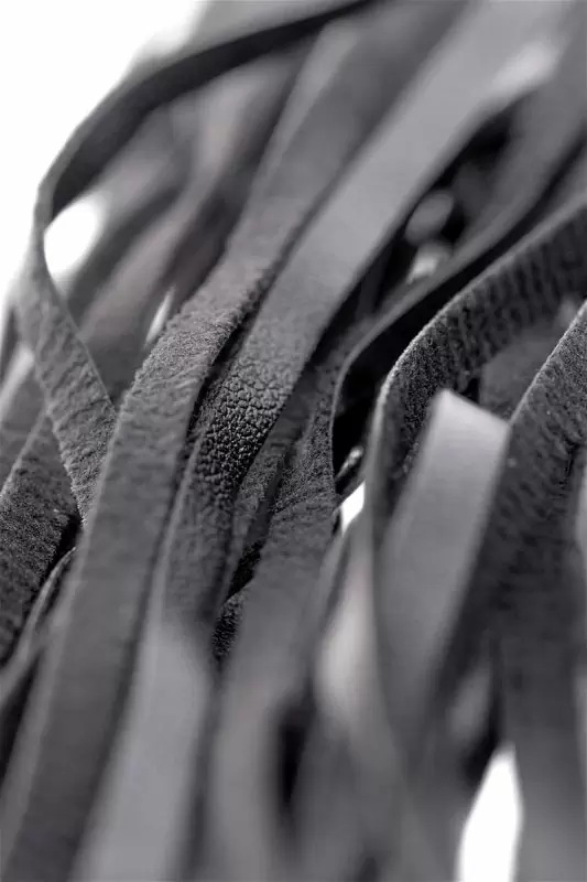 Вибромассажер TOYFA Black&Red с плетью – розовый