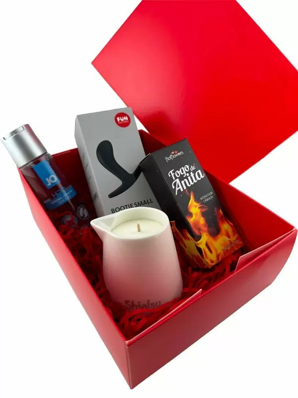 Новогодний набор для пар Naughty Frost: анальная пробка Fun Factory Bootie Small, массажная свеча Hot Pr. Shiatsu, лубрикант на водной основе Jo Personal H2O, 60 мл и клиторальный гель Hot Flowers Fogo de Anita с согревающим и вибрирующим эффектом, 15 мл