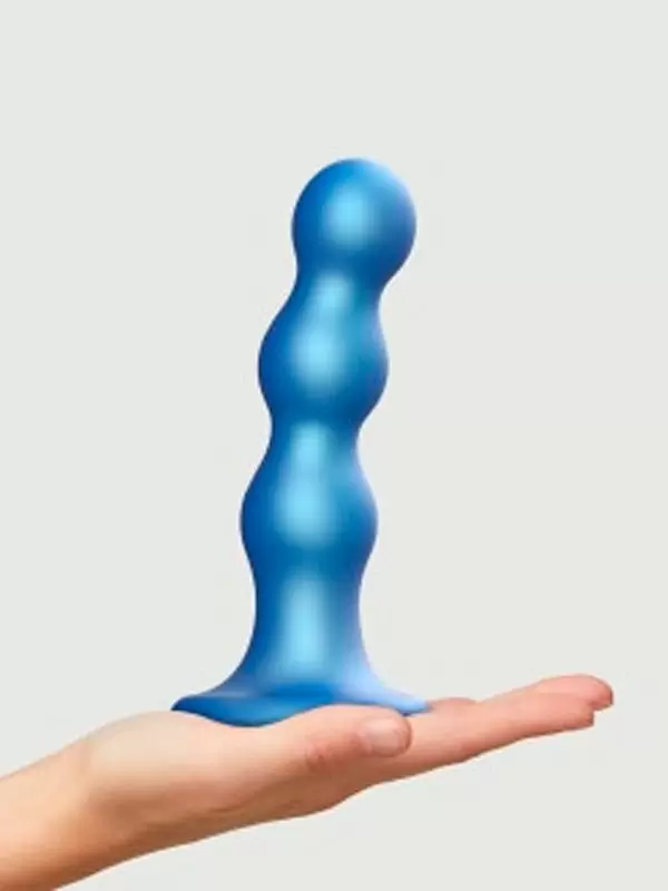 Рельефный фаллоимитатор Strap-On-Me Dildo Plug Balls, 16,5 см, силикон, синий металлик